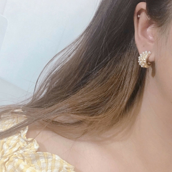 Small pearl fantasy earrings - Picture 3 of 4